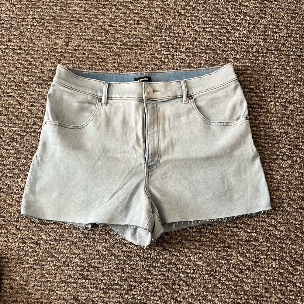 Light Denim Express Mom Shorts 14